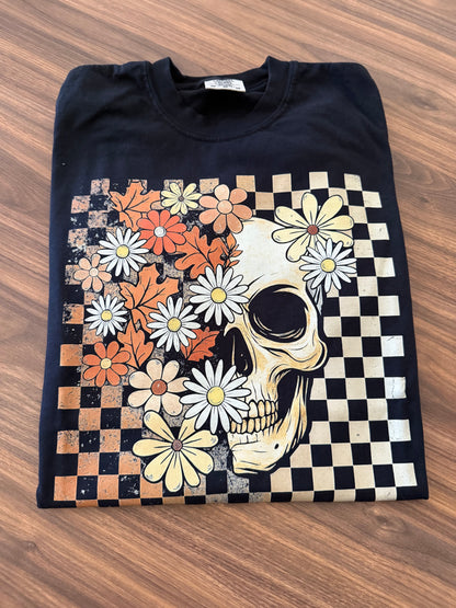 Checkered skull tee