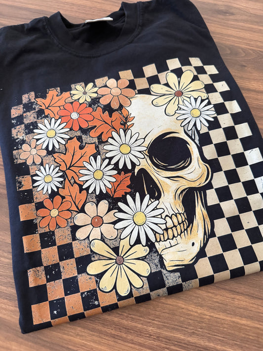 Checkered skull tee